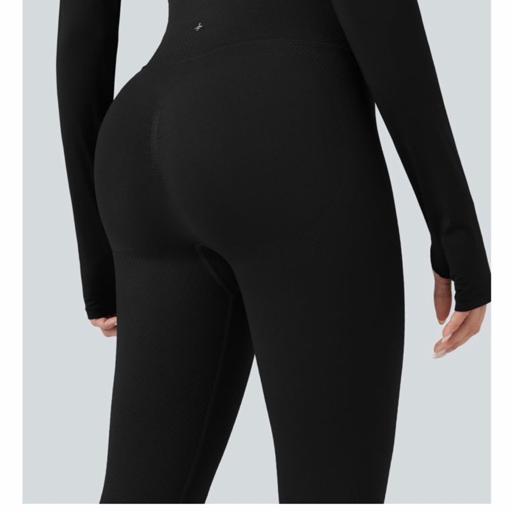 Seamless Flow High-Waisted Tummy Control Butt Lifting Leggings - Black - Picture 2 of 2